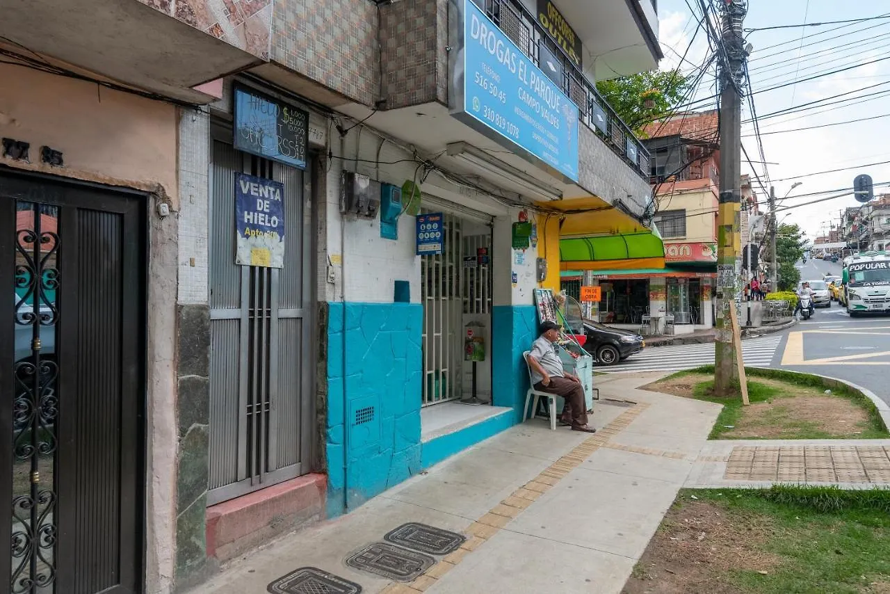 Campo Valdes Park Hostel Medellin Guest house