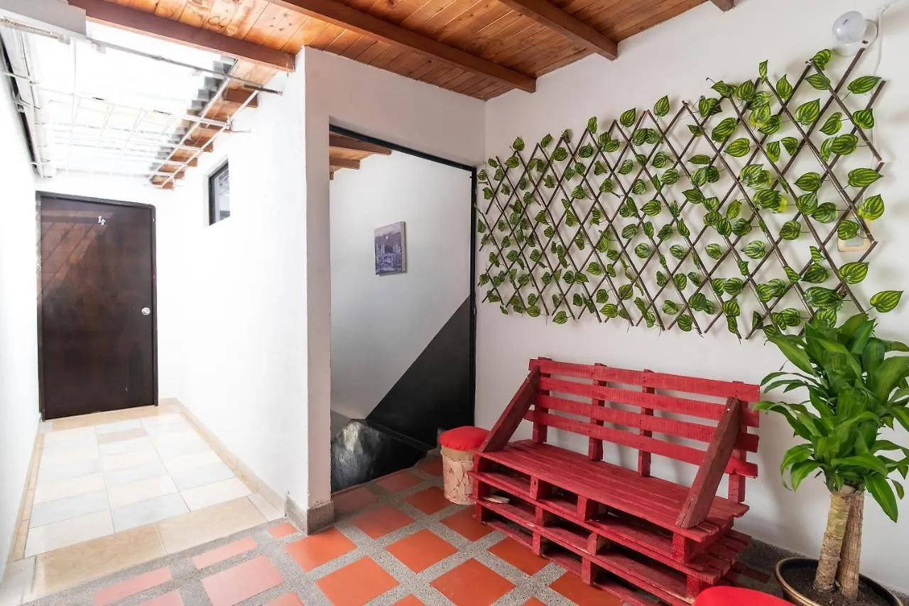 Campo Valdes Park Hostel Medellin Guest house