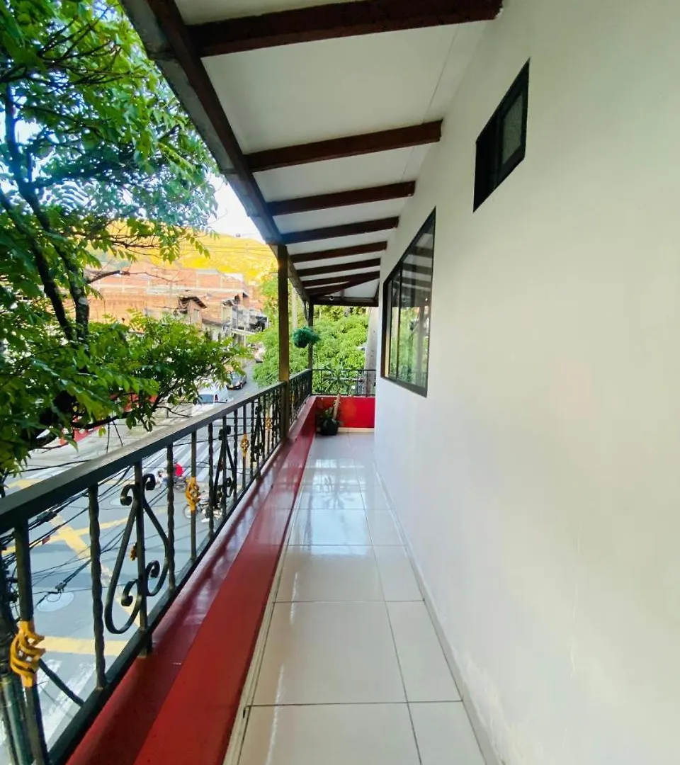 Campo Valdes Park Hostel Medellín 0*,
