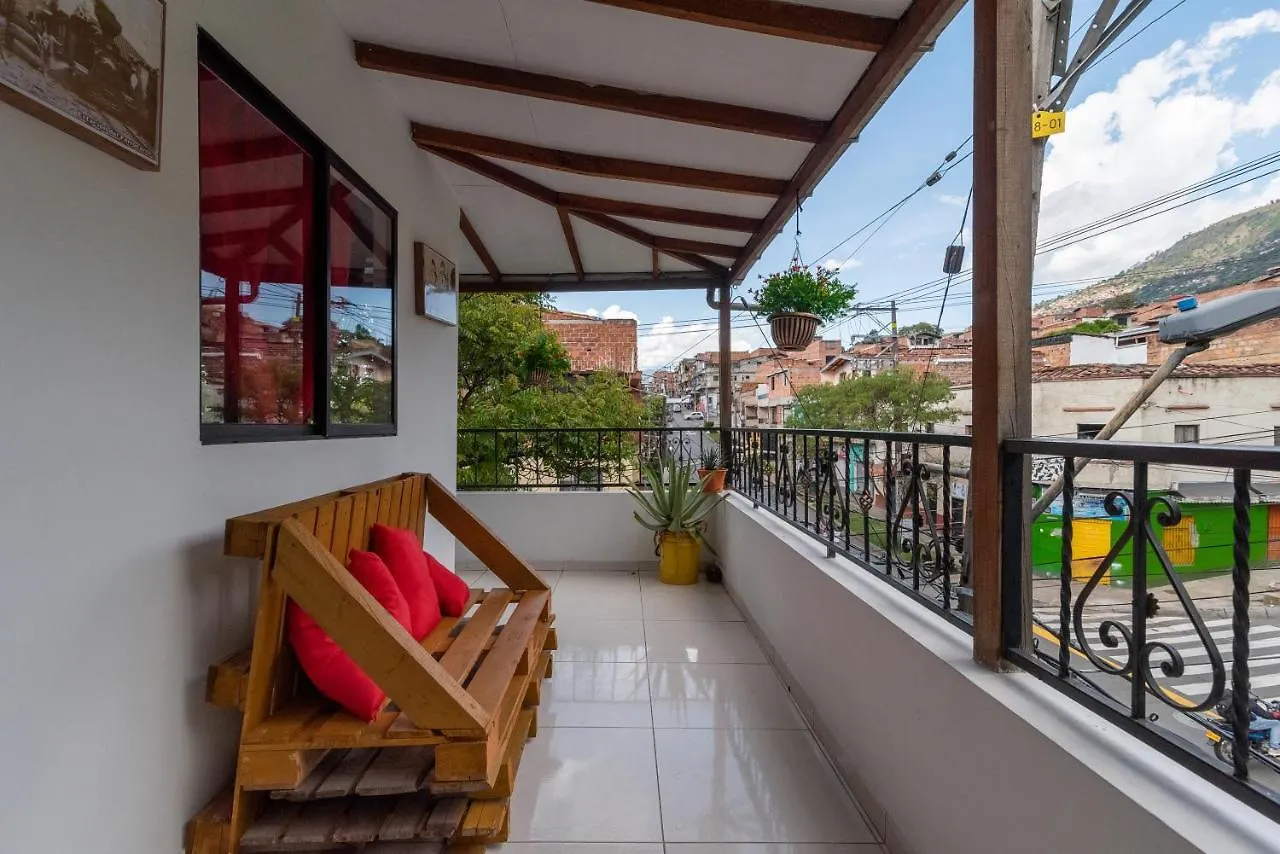 Campo Valdes Park Hostel Medellín 0*,  Colombia